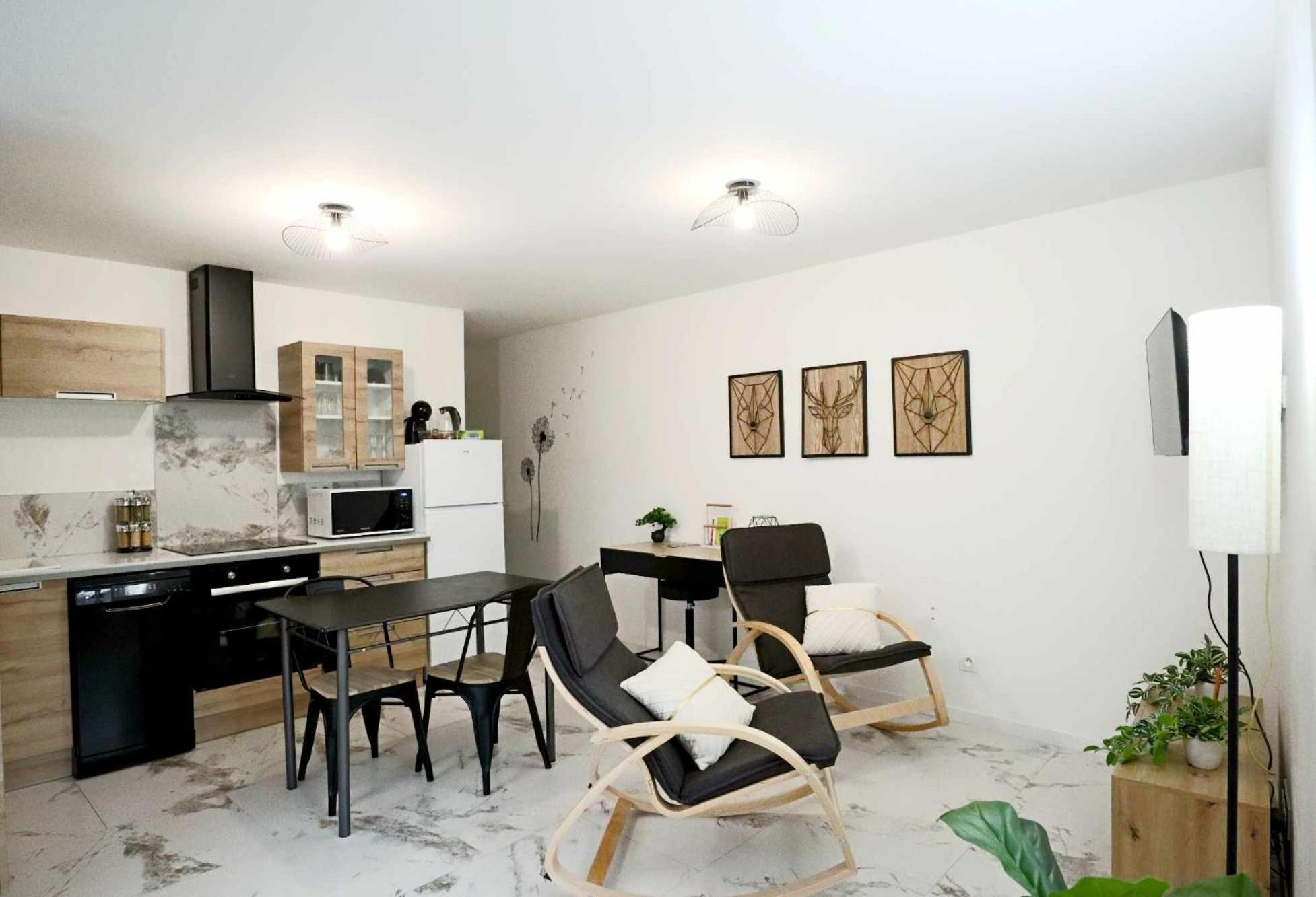 Appartement Le Moderne Ideal Pour Couples Et Professionnels Ornans Extérieur photo